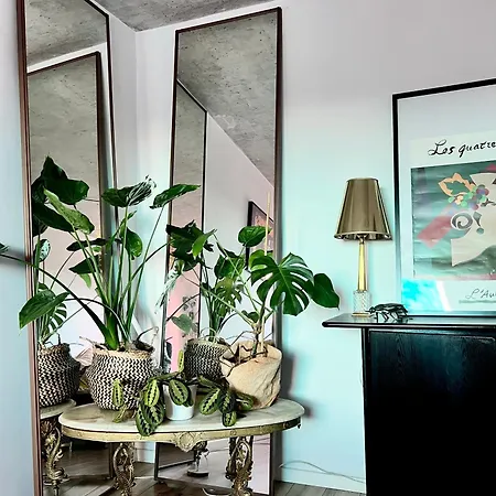 Lejlighed Designer Loft 60m Sq In Cracow Center Sunny Top-floor With Balcony, King Bed & Great Transport *