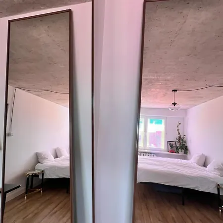 Designer Loft 60m Sq In Cracow Center Sunny Top-floor With Balcony, King Bed & Great Transport