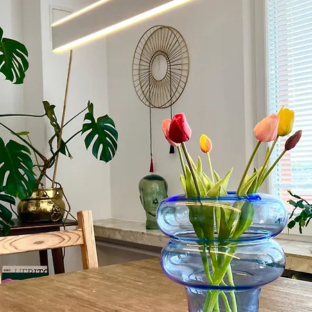 Lejlighed Designer Loft 60m Sq In Cracow Center Sunny Top-floor With Balcony, King Bed & Great Transport